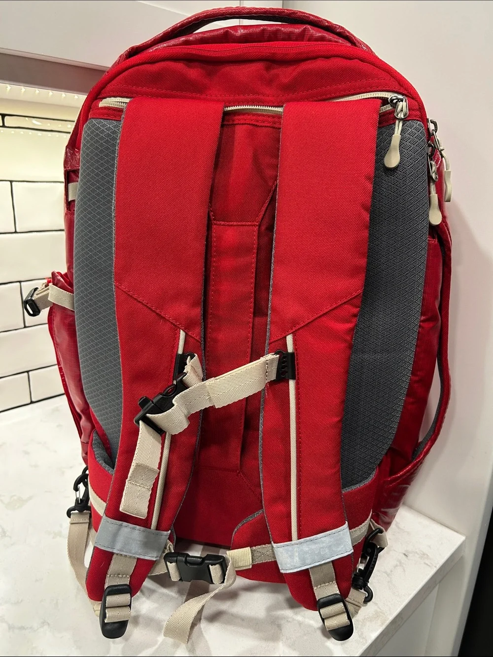RARE 35L Adventure 20'' Travel Backpack Ripstop Red NWOT‎